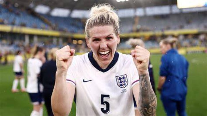 Millie Bright team, contract, salary, net worth 1 Millie Bright